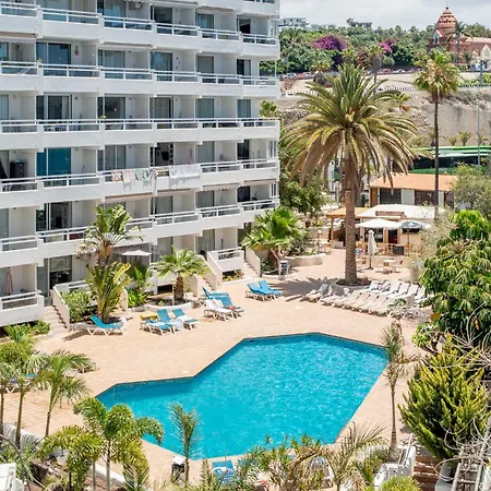 Costa Serena 420 * 阿德耶