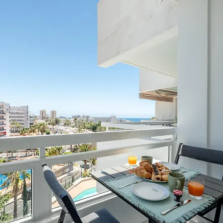 Costa Serena 420 أذيخي